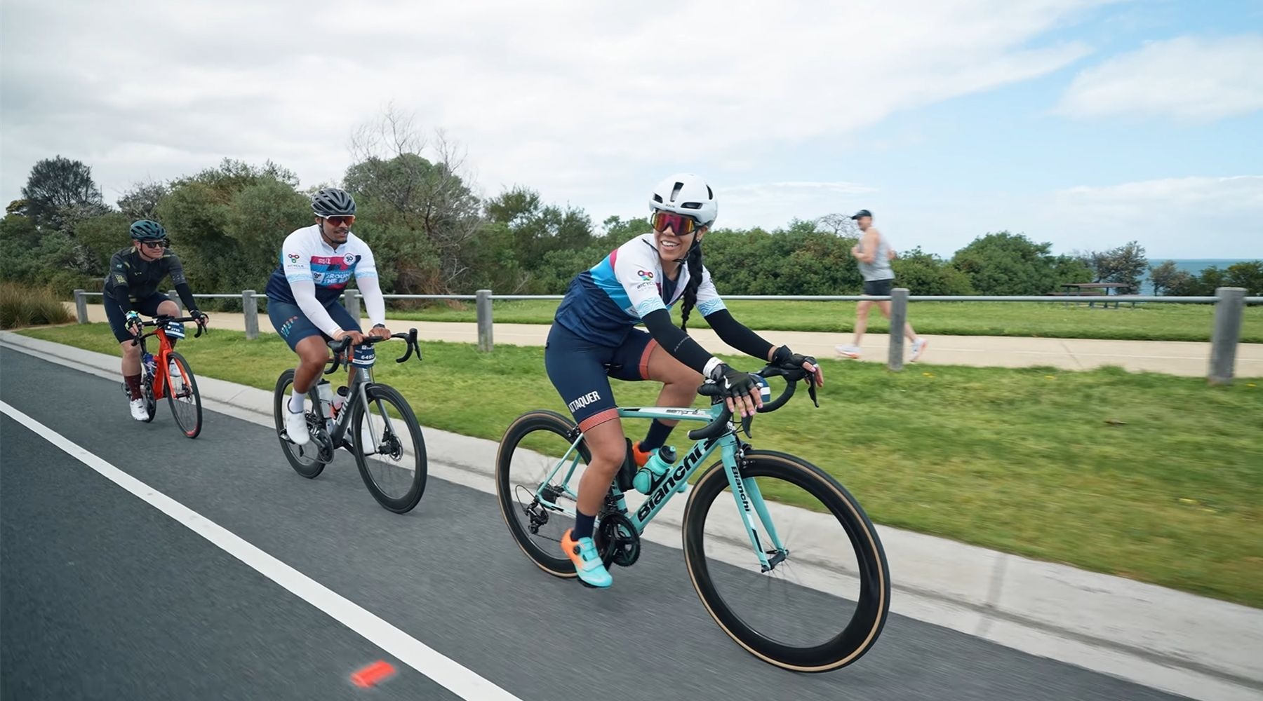 เสื้อปั่นจักรยานที่ยั่งยืน: นวัตกรรมของ QIYI ในการสวมใส่ประสิทธิภาพที่คำนึงถึงสิ่งแวดล้อม